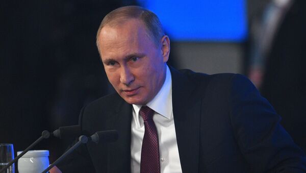 Президент РФ Владимир Путин на двенадцатой большой ежегодной пресс-конференции в Центре международной торговли на Красной Пресне - اسپوتنیک ایران  