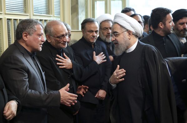 رئیس‌جمهور ایران حسن روحانی در مراسم تشییع آیت الله هاشمی رفسنجانی - اسپوتنیک ایران  