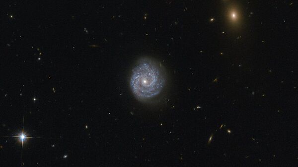Спиральная галактика RX J1140.1+0307 в созвездии Девы - اسپوتنیک ایران  