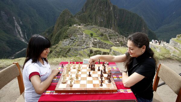 تاج جهانی شطرنج و حجاب - اسپوتنیک ایران  