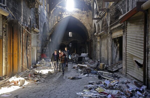 بچه ها در  خیابان های  « حلب» قدیمی ، سوریه - اسپوتنیک ایران  