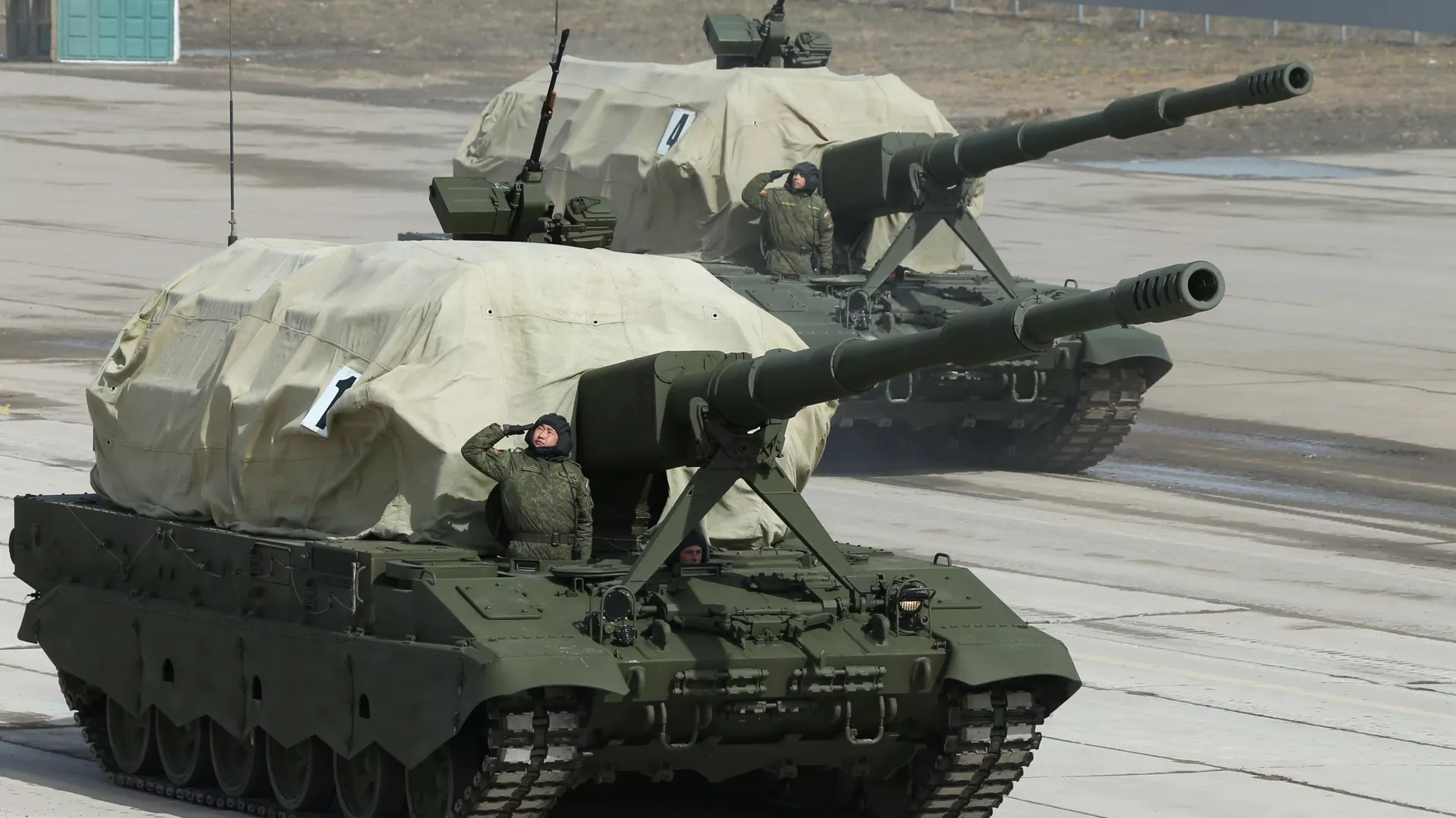 Self-propelled artillery system Koalitsiya-SV at the May 9 Victory Parade rehearsal in Moscow region.
