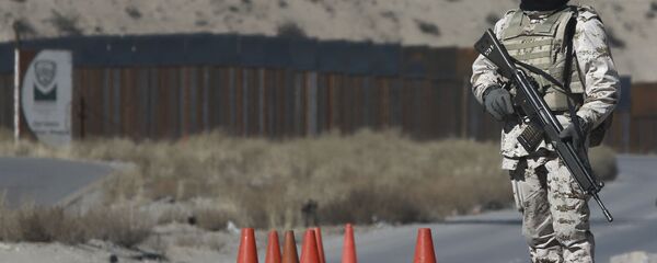 دیوار مرزی آمریکا و مکزیک - اسپوتنیک ایران  