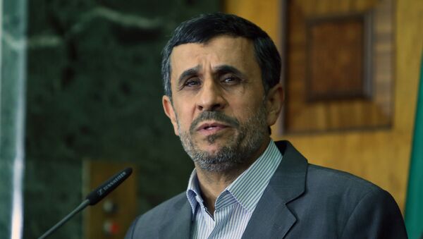 This file photo taken on July 18, 2013 shows Iran's then outgoing President Mahmoud Ahmadinejad speaking during a press conference at the presidential palace in Baghdad. - اسپوتنیک ایران  