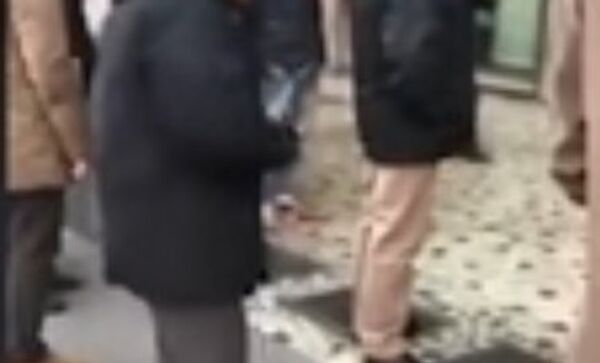 رقص خیابانی زیبای یک پیرمرد ایتالیایی (ویدئو) - اسپوتنیک ایران  