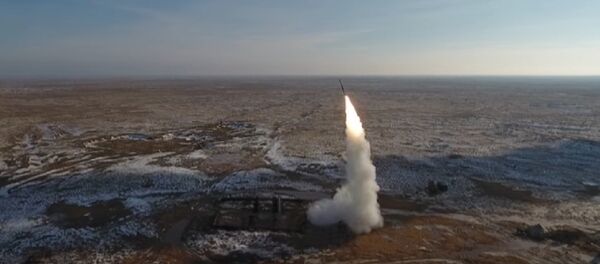 شلیک همزمان 12 موشک سامانه پدافند هوایی اس-400 (ویدئو) - اسپوتنیک ایران  