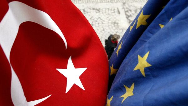 ترکیه اتحادیه اروپا را به لغو توافقنامه مهاجران تهدید کرد - اسپوتنیک ایران  