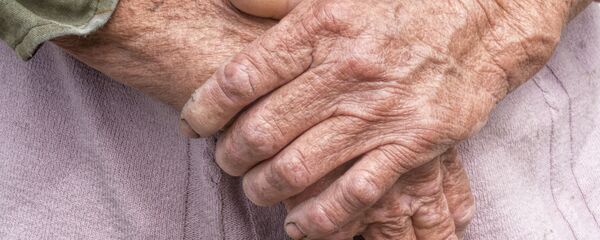 دستگیری بی رحمانه سالمند 93 ساله در فلوریدا+ فیلم دستگیری بی رحمانه سالمند 93 ساله در فلوریدا+ فیلم - اسپوتنیک ایران