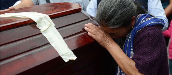زن آفریقایی 10 روز پس از مرگش فرزند خود را به دنیا آورد زن آفریقایی 10 روز پس از مرگش فرزند خود را به دنیا آورد - اسپوتنیک ایران