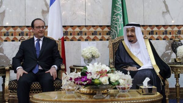 Президент Франции Франсуа Олланд и король Саудовской Аравии Салман ибн Абдель Азиз Аль Сауд - اسپوتنیک ایران  