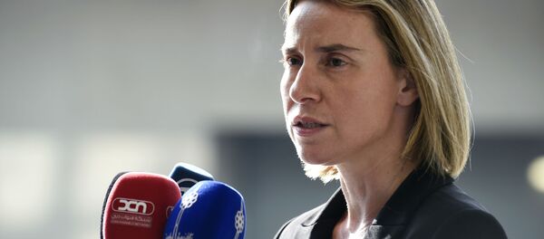 موگرینی خواهان پایبندی به توافقنامه مینسک و اعمال فشار بر روسیه شد موگرینی خواهان پایبندی به توافقنامه مینسک و اعمال فشار بر روسیه شد - اسپوتنیک ایران