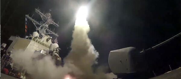 In this image from video provided by the U.S. Navy, the guided-missile destroyer USS Porter (DDG 78) launches a tomahawk land attack missile in the Mediterranean Sea, Friday, April 7, 2017. In this image from video provided by the U.S. Navy, the guided-missile destroyer USS Porter (DDG 78) launches a tomahawk land attack missile in the Mediterranean Sea, Friday, April 7, 2017. - اسپوتنیک ایران