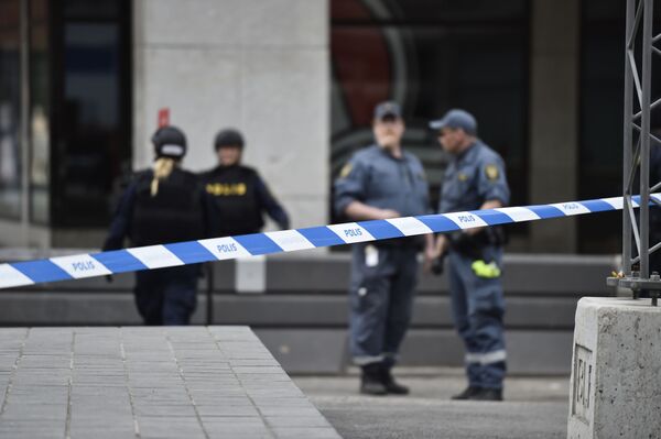 پلیس استکهلم اعلام کرد در پی این حادثه، سه تن کشته و هشت نفر دیگر مجروح شدند. - اسپوتنیک ایران  