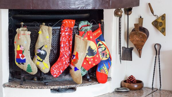Рождественские носки на камине - اسپوتنیک ایران  