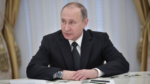 Президент России Владимир Путин на встрече с участниками совещания глав спецслужб СНГ - اسپوتنیک ایران  