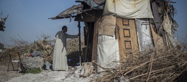 پناهجویان سوریه در یکی از محله های ازمیر ترکیه پناهجویان سوریه در یکی از محله های ازمیر ترکیه - اسپوتنیک ایران