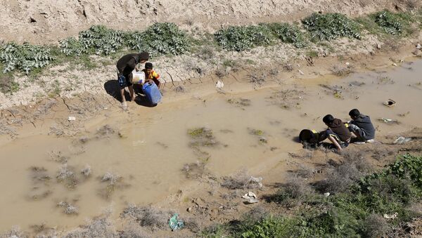 دو میلیارد نفر در سراسر جهان از آبهای آلوده استفاده می کنند - اسپوتنیک ایران  