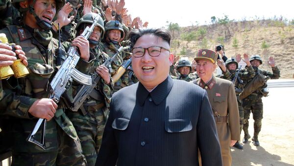 Глава КНДР Ким Чен Ын во время учений Корейской народной армии - اسپوتنیک ایران  