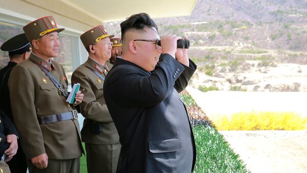 Северокорейский лидер Ким Чен Ын наблюдает за учениями Корейской народной армии - اسپوتنیک ایران  