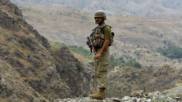 هزینه 94 میلیون دلاری پنتاگون برای یونیفورهای نامناسب برای نظامیان افغانستان - اسپوتنیک ایران  