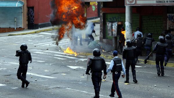 شمار کشته شدگان ناآرامی ها در ونزوئلا به 12 نفر رسید - اسپوتنیک ایران  