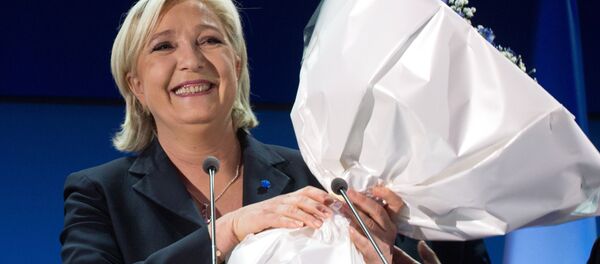 کمپین جدید انتخاباتی مارین لوپن برای کسب آراء بیشتر آغاز شد کمپین جدید انتخاباتی مارین لوپن برای کسب آراء بیشتر آغاز شد - اسپوتنیک ایران