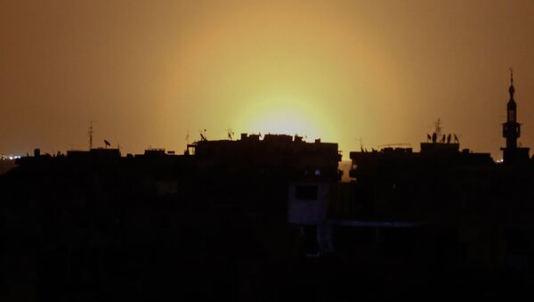 نابودی موشک های اسرائیل در آسمان دمشق +فیلم - اسپوتنیک ایران  
