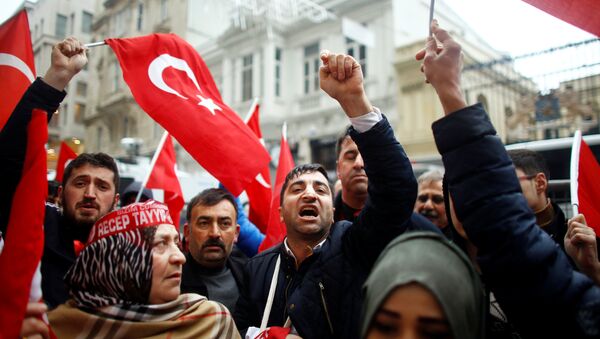 بازداشت 100 نفر در تجمع روز کارگر در ترکیه - اسپوتنیک ایران  