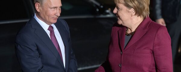 پوتین و مرکل - اسپوتنیک ایران  