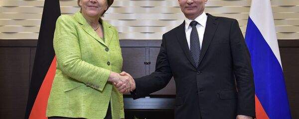 مرکل در دیدار با پوتین به روسی پاسخ داد+ ویدیو مرکل در دیدار با پوتین به روسی پاسخ داد+ ویدیو - اسپوتنیک ایران