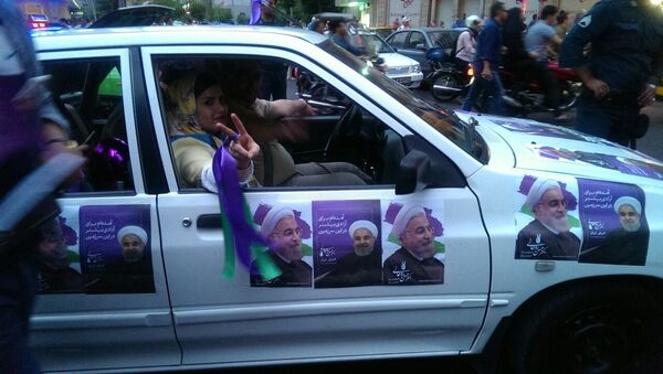 جشن پیروزی حسن روحانی - اسپوتنیک ایران  