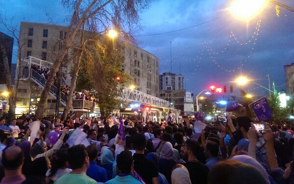 جشن پیروزی حسن روحانی - اسپوتنیک ایران  