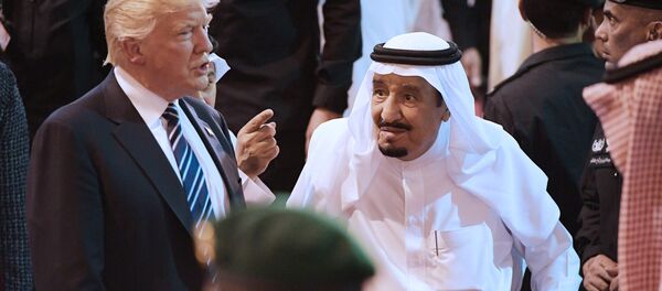 Президент США Дональд Трамп и король Саудовской Аравии Салман бен Абдель Азиз Аль Сауд в Эр-Рияде Президент США Дональд Трамп и король Саудовской Аравии Салман бен Абдель Азиз Аль Сауд в Эр-Рияде - اسپوتنیک ایران