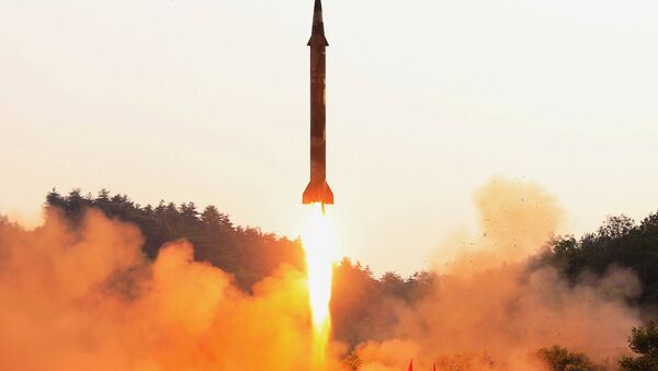 در کره شمالی موتور جدید برای موشک بالستیکی آزمایش شد - اسپوتنیک ایران  