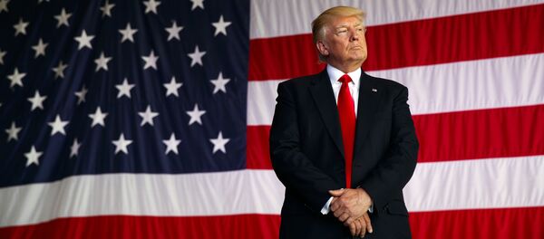 تلاش رئیس جمهور آمریکا برای فرار از استیضاح - اسپوتنیک ایران  