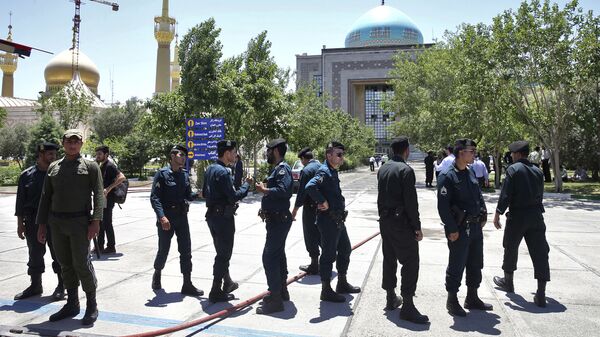 لحظه انفجار تروریست انتهاری در حرم (ویدئو) - اسپوتنیک ایران  