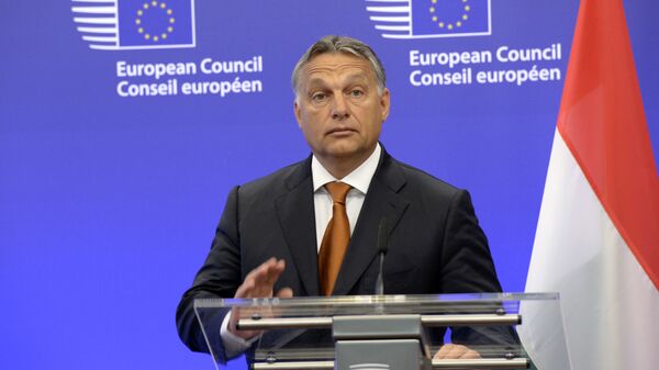 Премьер-министр Венгрии Виктор Орбан во время выступления в Брюсселе - اسپوتنیک ایران  