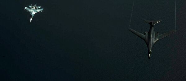 جنگنده سوخوی-27 هواپیمای آلمانی را بر فراز دریای بالتیک رهگیری کرد جنگنده سوخوی-27 هواپیمای آلمانی را بر فراز دریای بالتیک رهگیری کرد - اسپوتنیک ایران