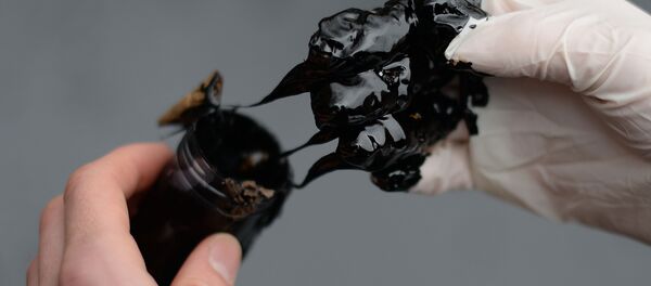 آیا نفت ایران باعث مسمومیت کوکان می شود؟ - اسپوتنیک ایران  