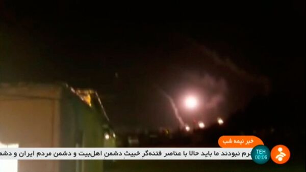 حمله موشکی ایران به مواضع تروریست ها در سوریه: نظر ایرانیان در این باره چیست؟ + ویدیو - اسپوتنیک ایران  