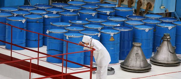 اولین محموله اورانیوم غنی شده از بندر آستاراخان به ایران ارسال می شود اولین محموله اورانیوم غنی شده از بندر آستاراخان به ایران ارسال می شود - اسپوتنیک ایران