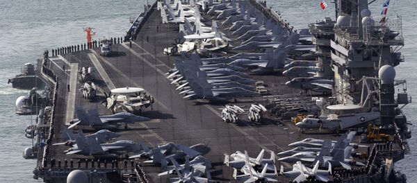 Американский ядерный авианосец USS Nimitz у порта Пусан, Южная Корея - اسپوتنیک ایران  