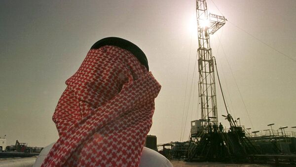 پنج علت افت قیمت نفت - اسپوتنیک ایران  