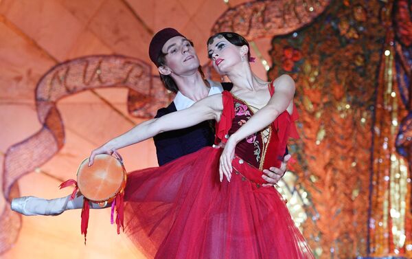 مراسم باشکوه رقص باله در مترو مسکو - اسپوتنیک ایران  