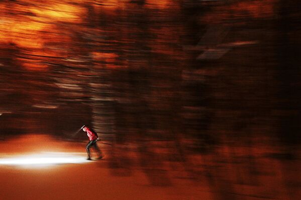 کاری از ماریا پلوتنیکوا، عکاس روس با نام « اسکی باز شبانه» - اسپوتنیک ایران  