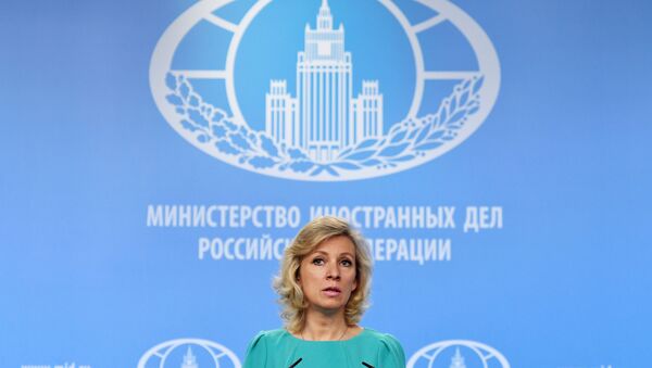 Официальный представитель министерства иностранных дел России Мария Захарова во время брифинга в Москве - اسپوتنیک ایران  