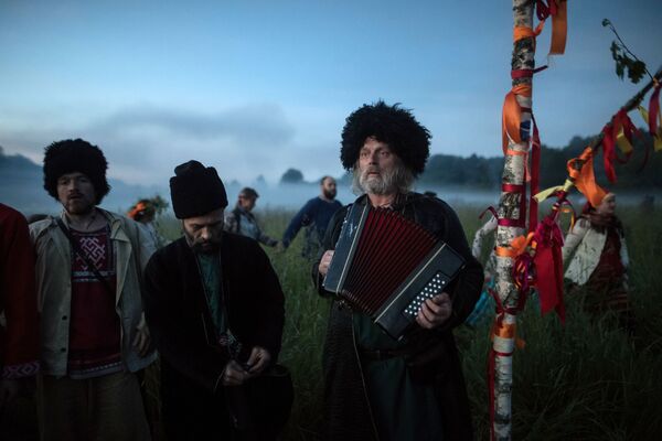 شرکت کنندگان جشن پاگانیسم - معبدی در منطقه سرپوخوف در مسکو - اسپوتنیک ایران  