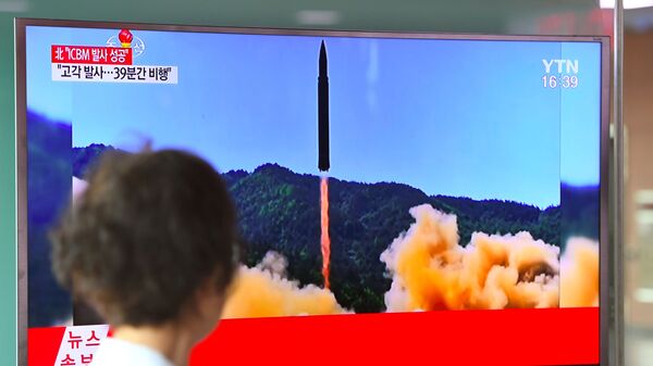 Новость про запуск баллистической ракеты в КНДР на сеульском вокзале - اسپوتنیک ایران  
