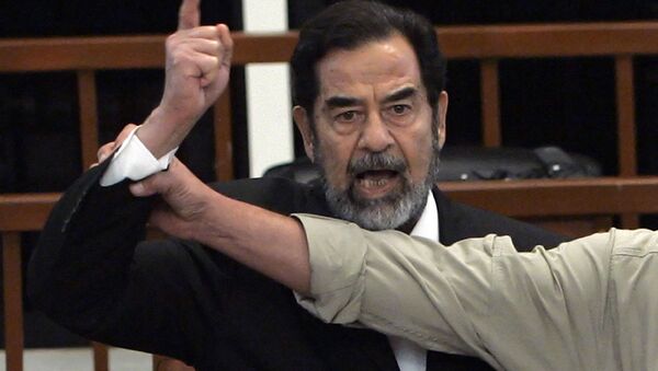 Бывший президент Ирака Саддам Хуссейн в зале суда - اسپوتنیک ایران  