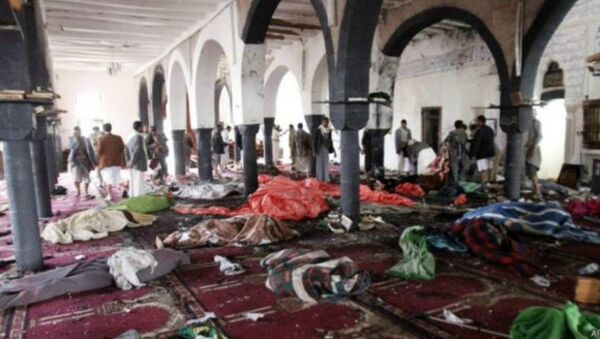 Many casualties cover the floor following mosque bombing in Qatif in Saudi Arabia - اسپوتنیک ایران  